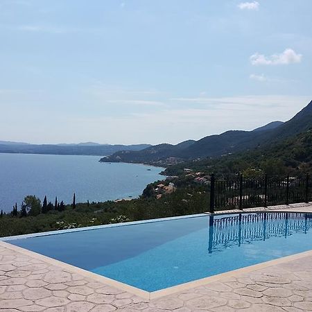Villa Daniella Studio With Private Pool Nisaki  Стая снимка
